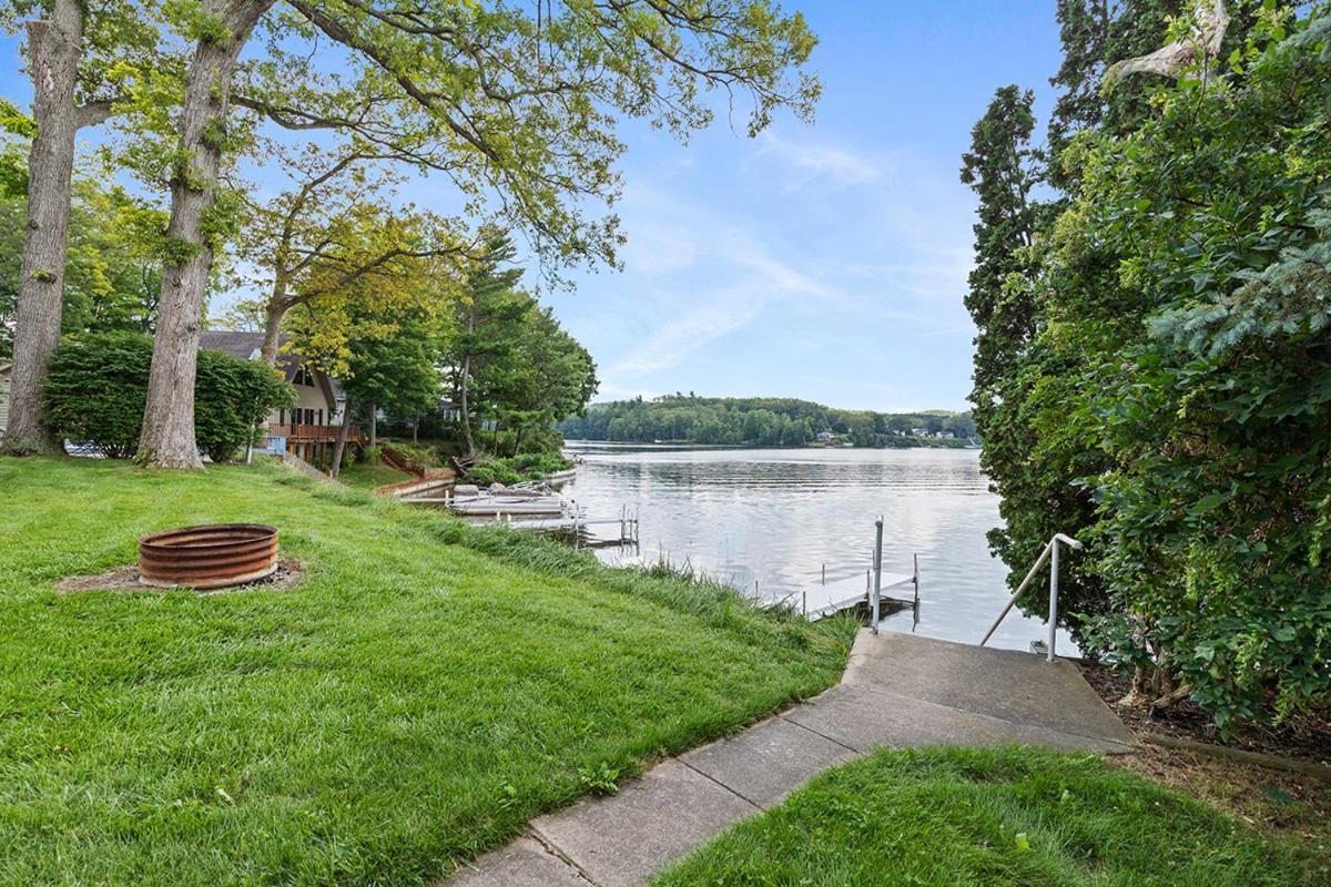 Lakeside Getaway With Dock, Firepit, Grill Newaygo المظهر الخارجي الصورة