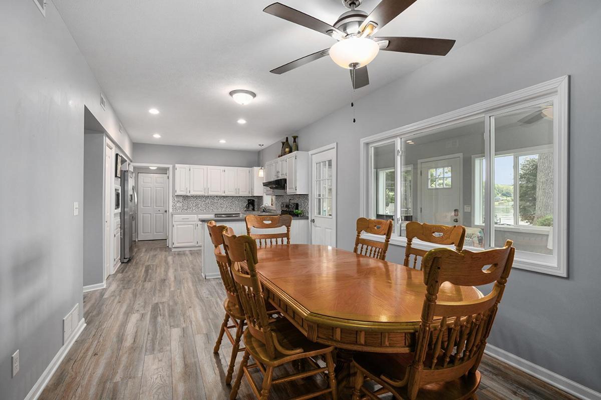 Lakeside Getaway With Dock, Firepit, Grill Newaygo المظهر الخارجي الصورة